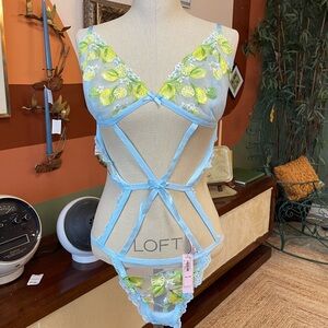 NWT For Love and Lemons X Victoria’s Secret Embroidered Lemon Bodysuit
With Bow